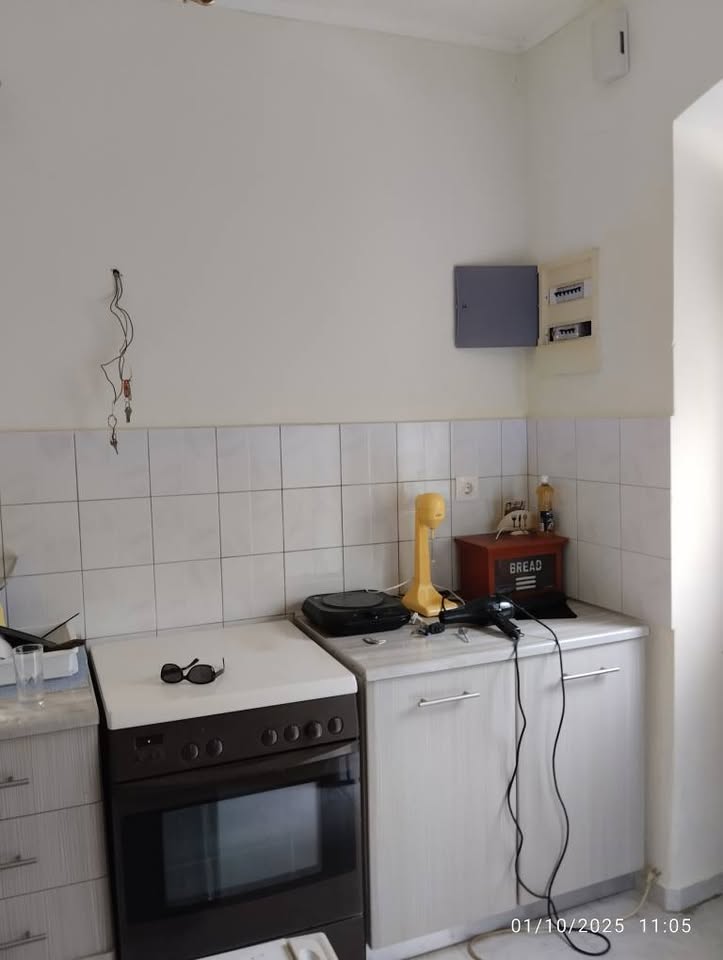 Σε πολύ ήσυχο σημείο γκαρσονιέρα. post thumbnail image