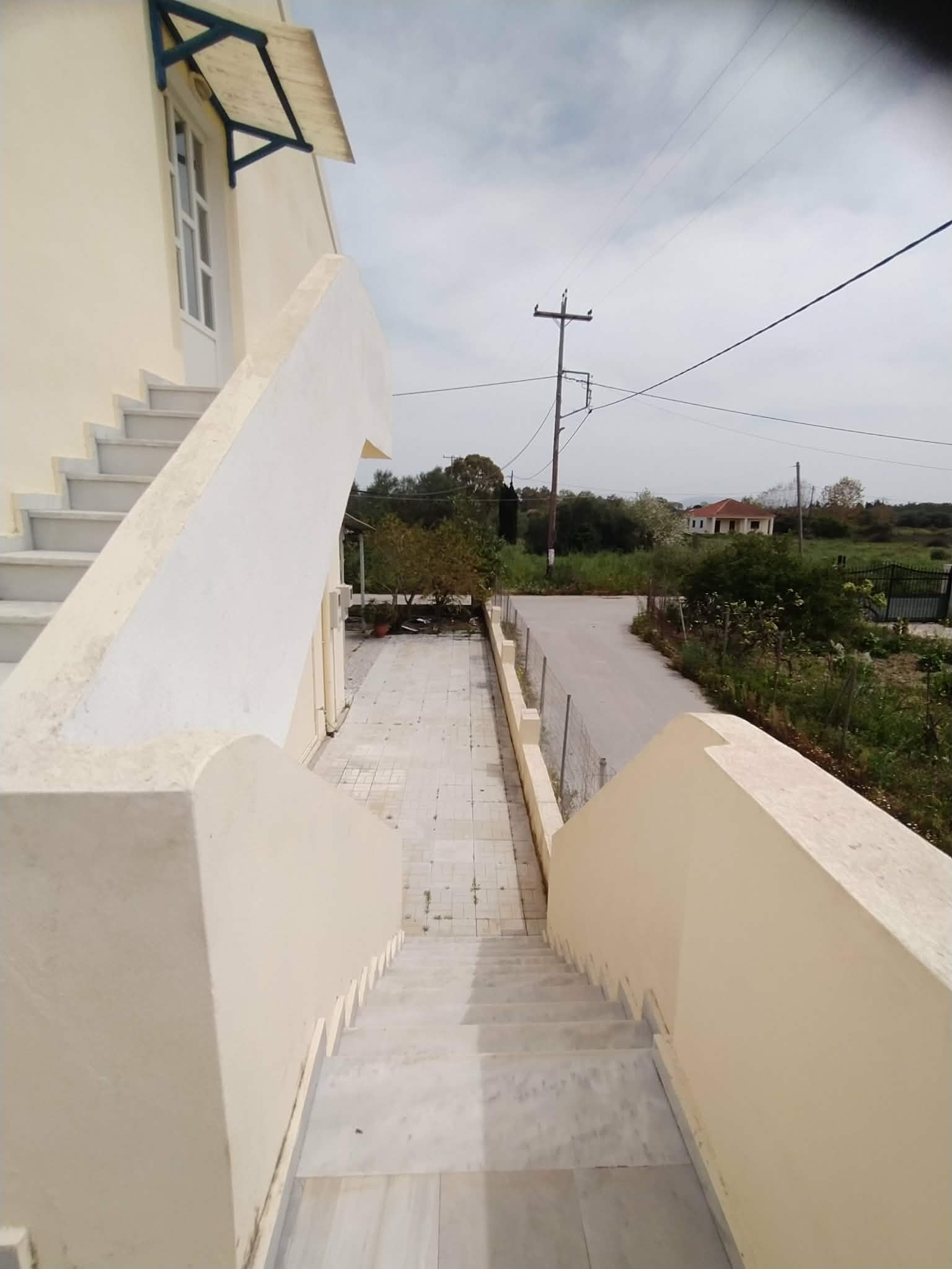 Συγκρότημα ενοικιαζόμενων δωματίων 100μ από θάλασσα – Πλήρως εξοπλισμένο post thumbnail image