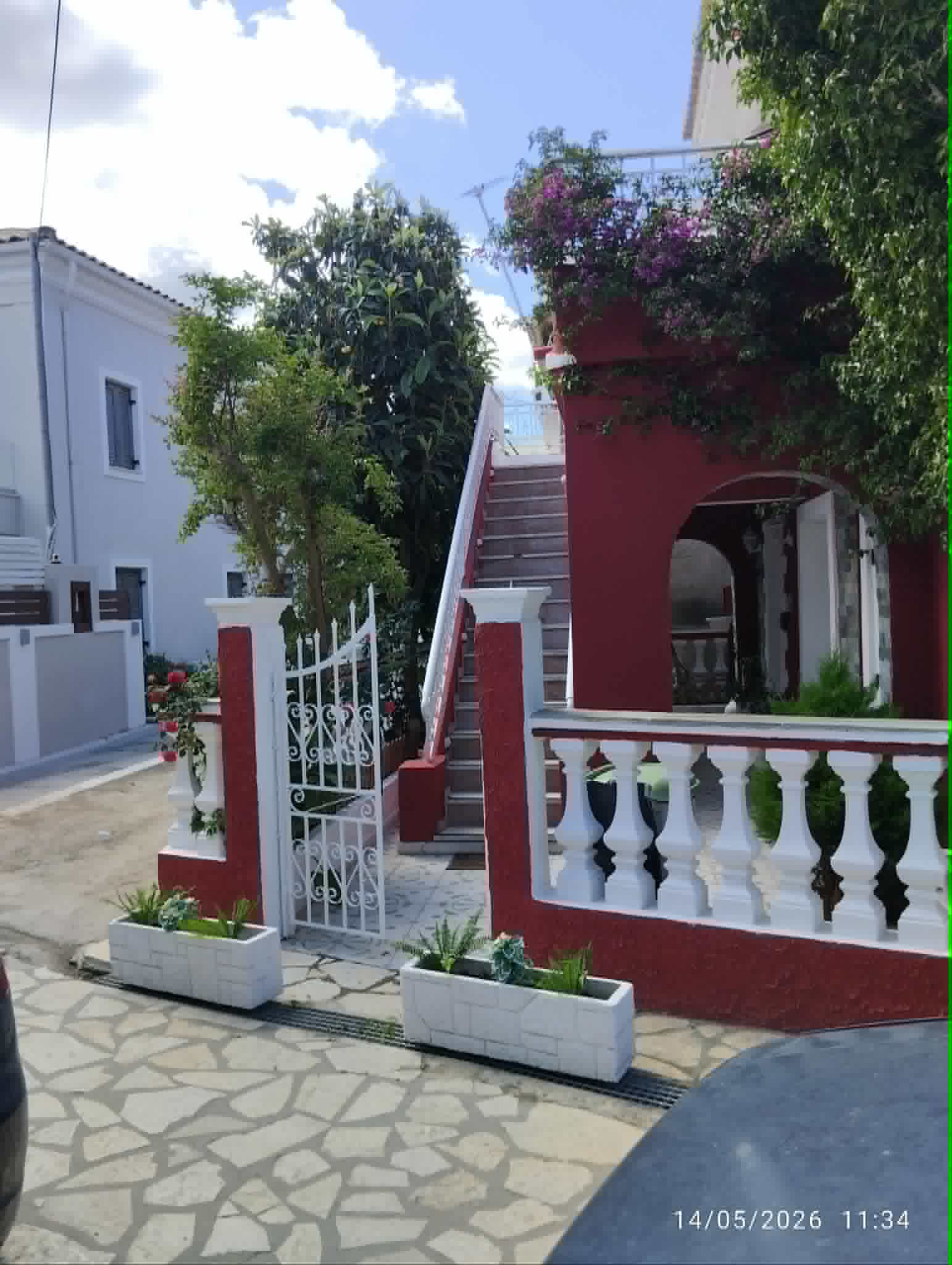 Πωλείται Παραθαλάσσιο Συγκρότημα Κατοικιών με Παραδοσιακή Νησιώτικη Γοητεία post thumbnail image
