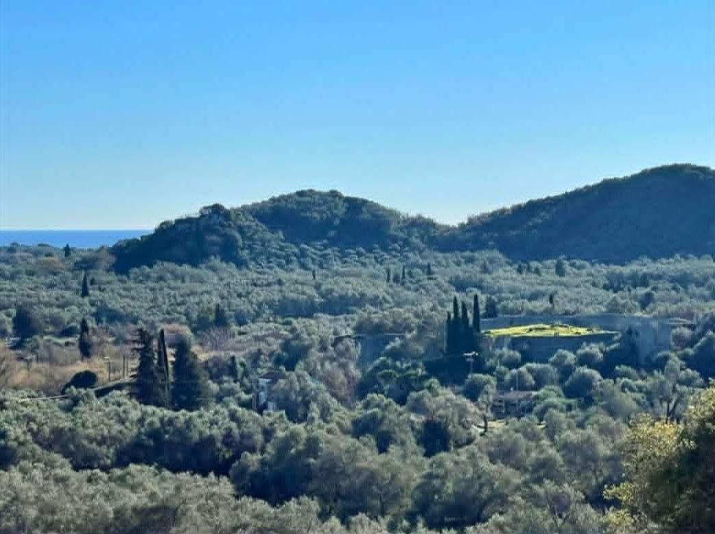 «30 Στρέμματα με Θέα σε 3 Θάλασσες και μέχρι την Ηγουμενίτσα Ιδανικό για Glamping, Camping & Βίλες». post thumbnail image